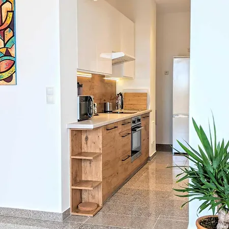Clearvuehome Slavin Appartamento
